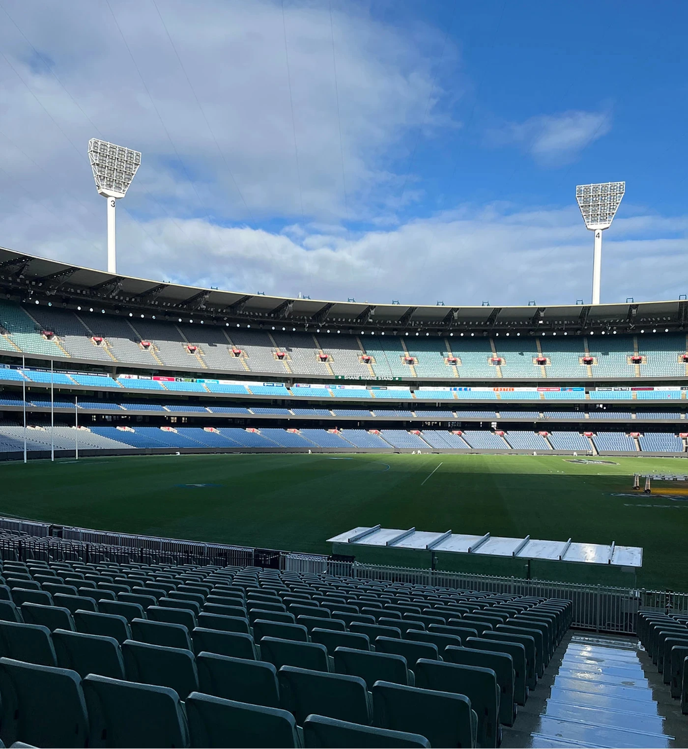 THE OFFICIAL STORE OF THE MCG